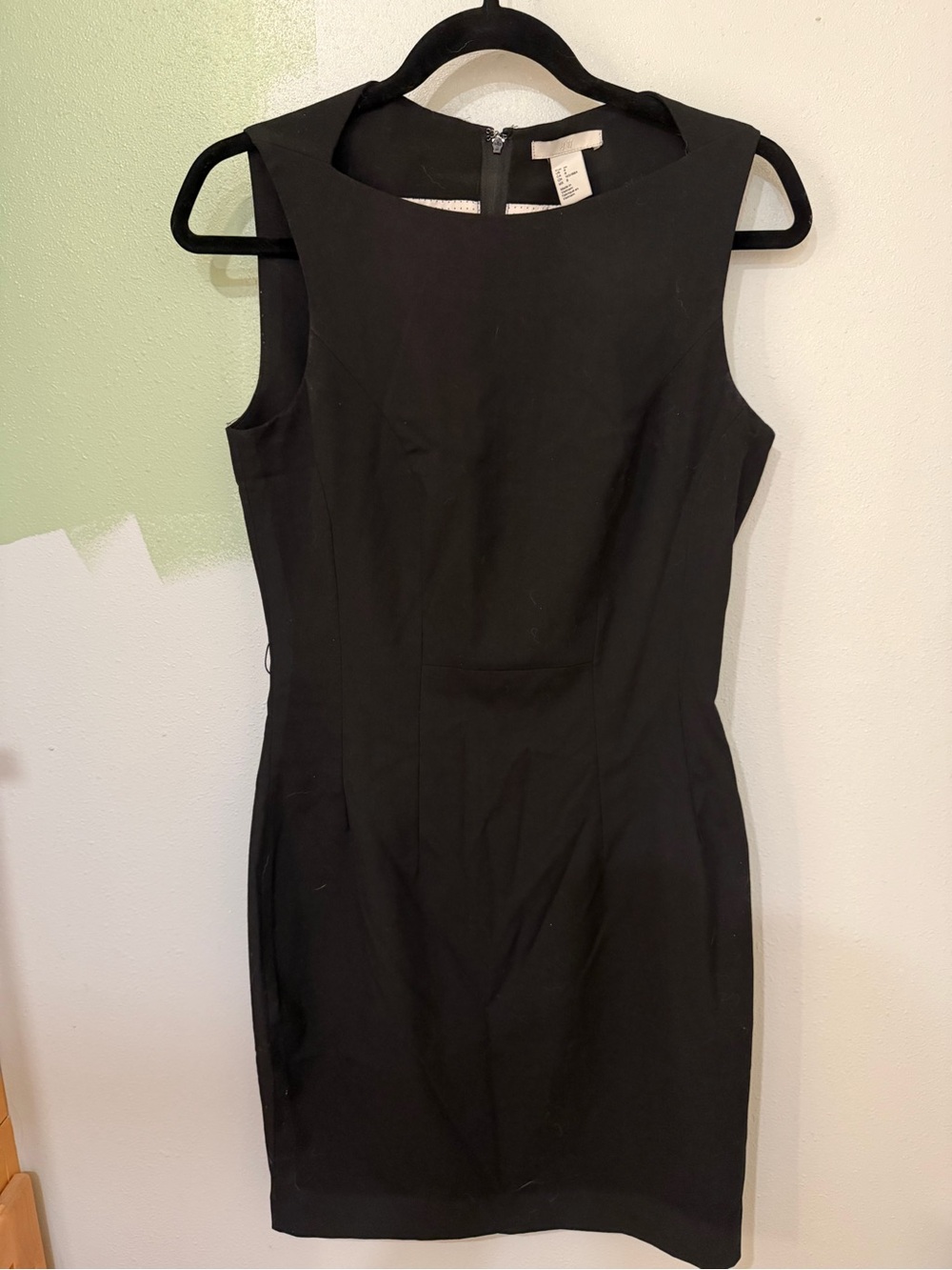H&M Black Sleeveless Sheath Dress